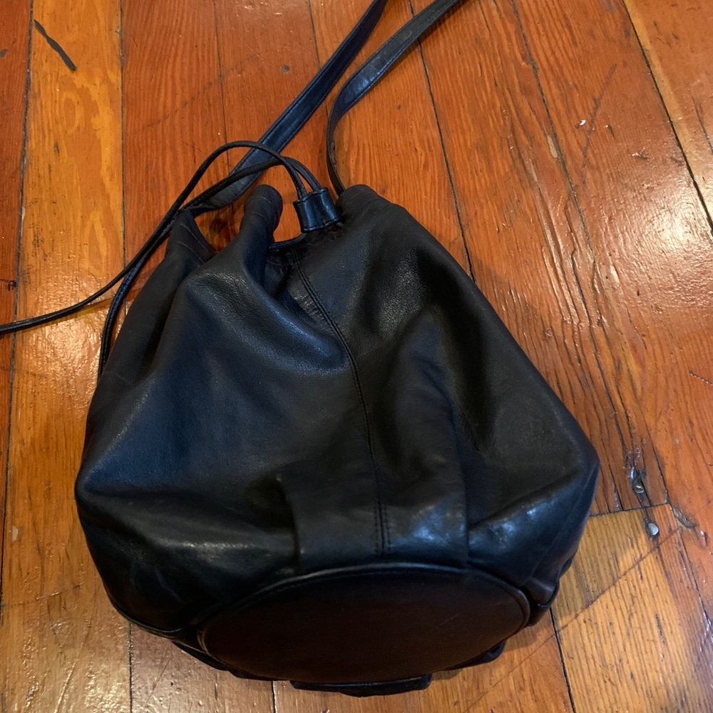 Black leather Brio! Brand bucket bag